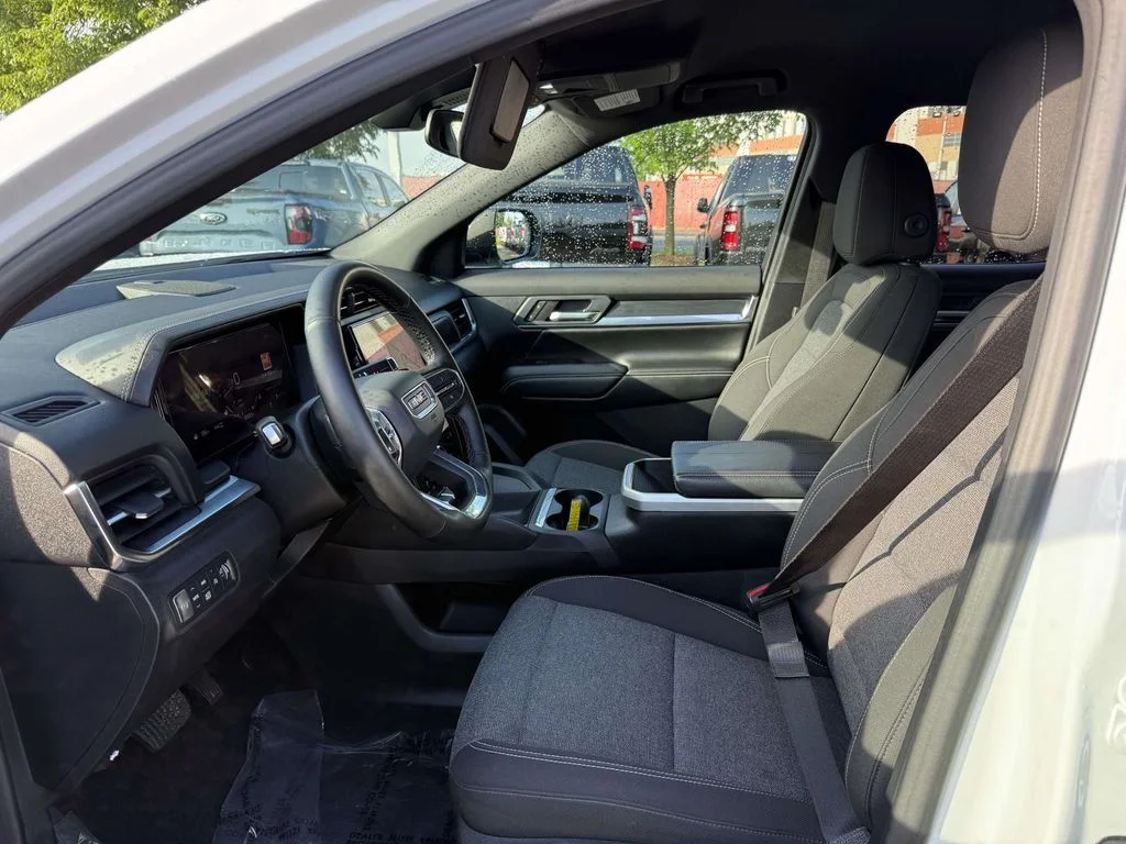 Used 2026 White GMC Elevation image 13