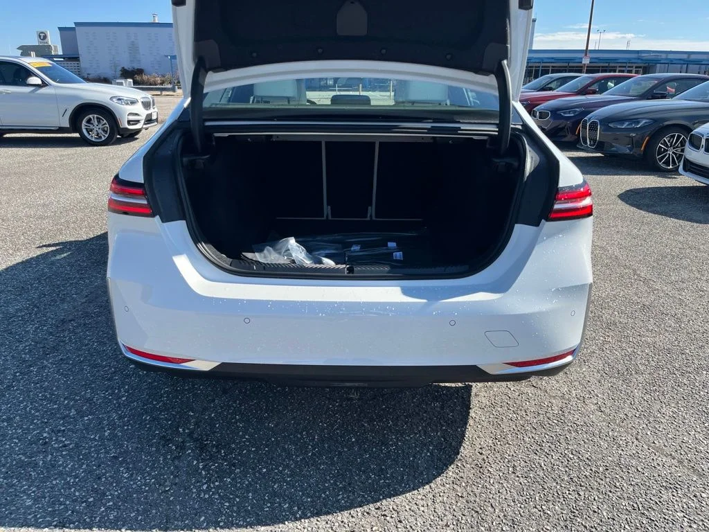 Certified Used 2026 White BMW 530i xDrive image 31