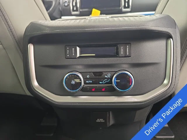 New 2026 Star White Metallic Tri-Coat Ford MAX Platinum® image 17