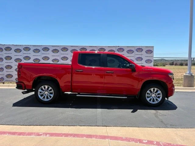 2024 Chevrolet Silverado 1500 Custom