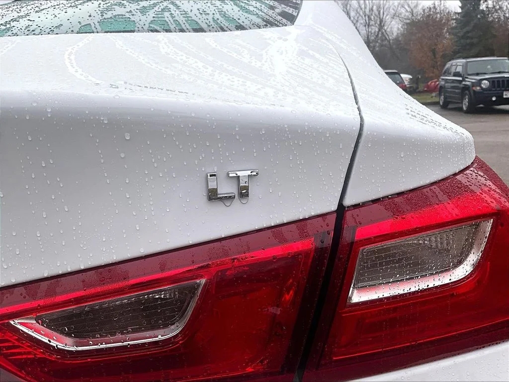 Used 2024 White Chevrolet LT image 26