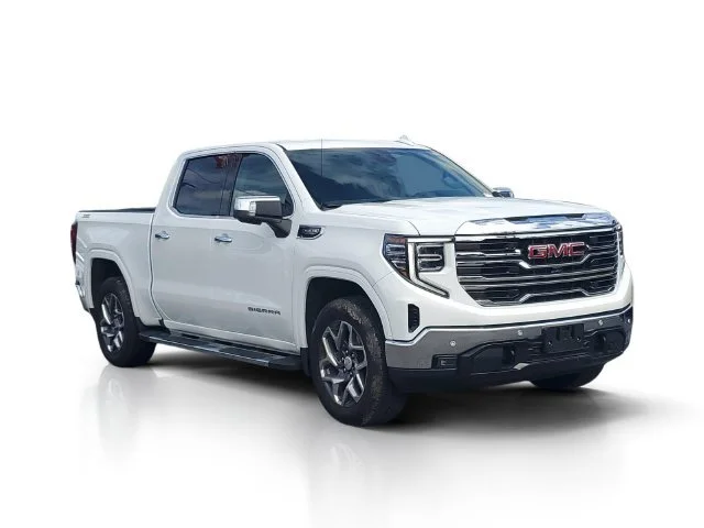 Used 2025 Summit White GMC SLT image 1
