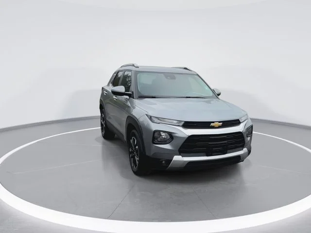 Used 2023 Gray Chevrolet LT image 3