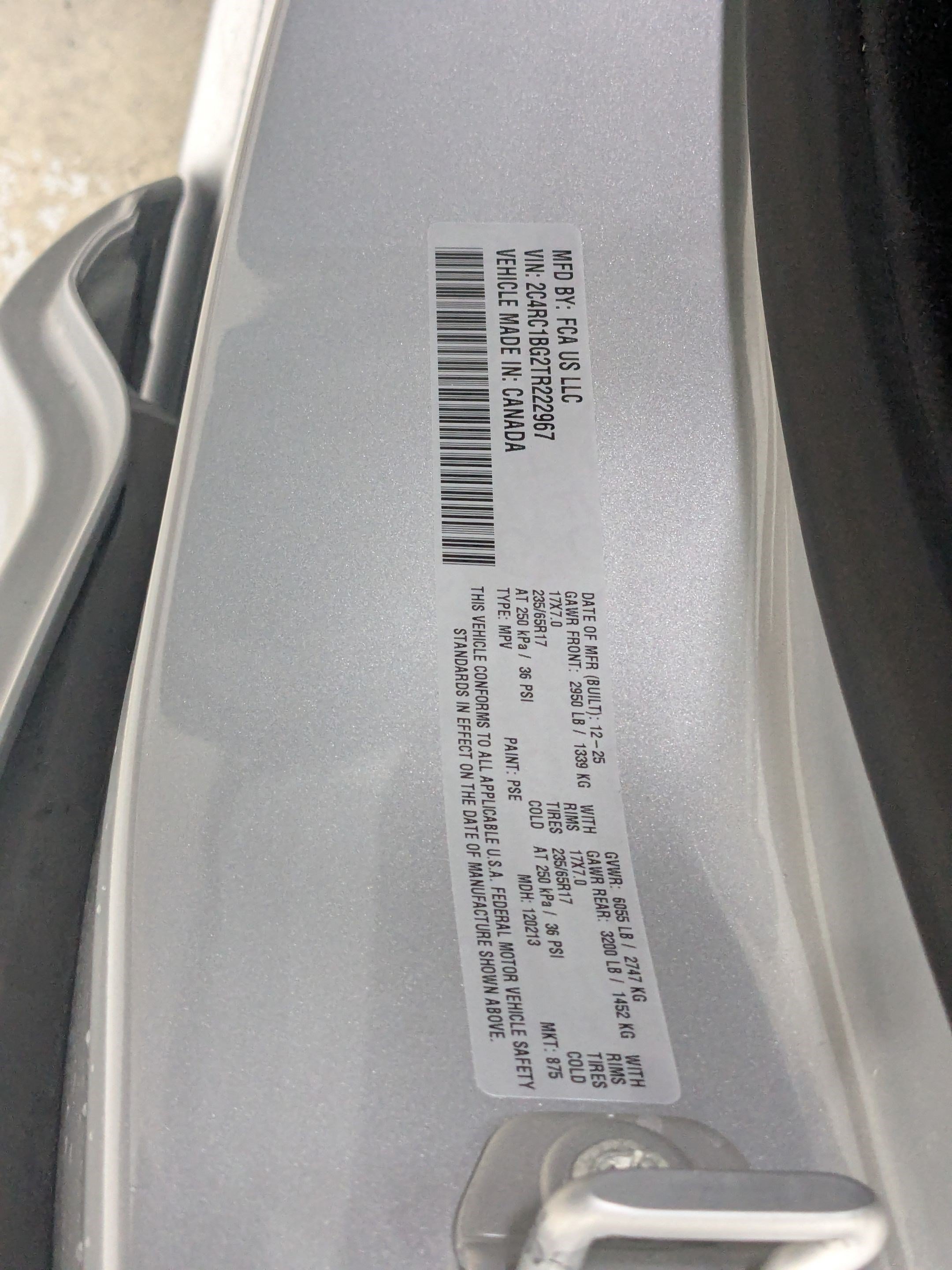 New 2026 Silver Mist Clear-Coat Exterior Paint Chrysler Select image 18