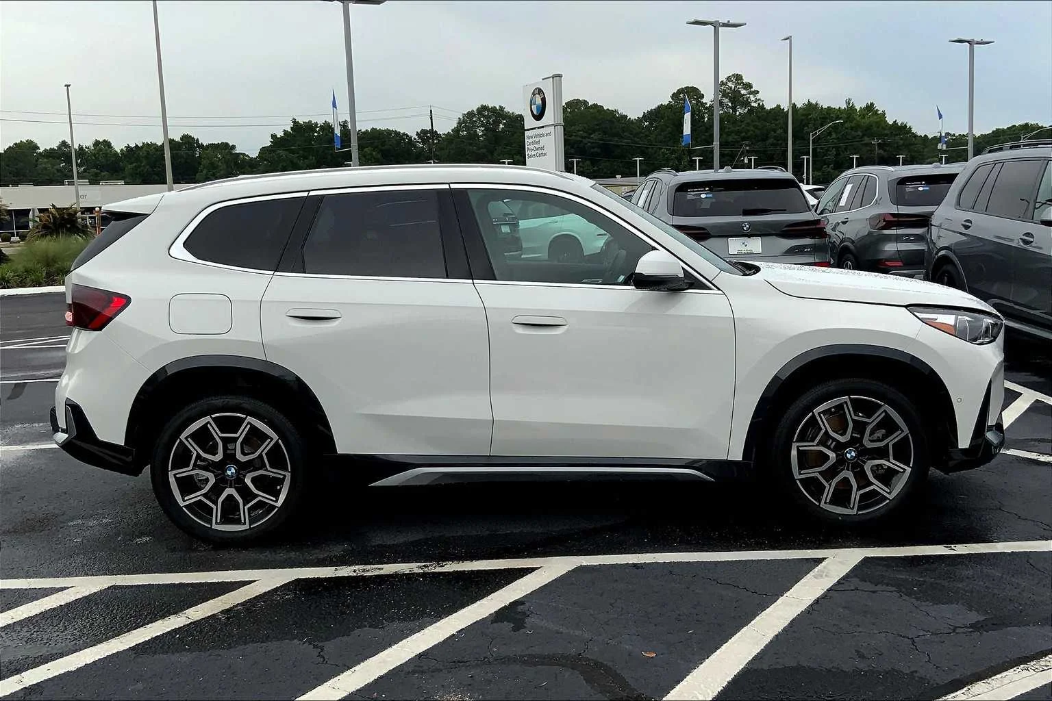 2025 BMW X1 28i - Photo 17
