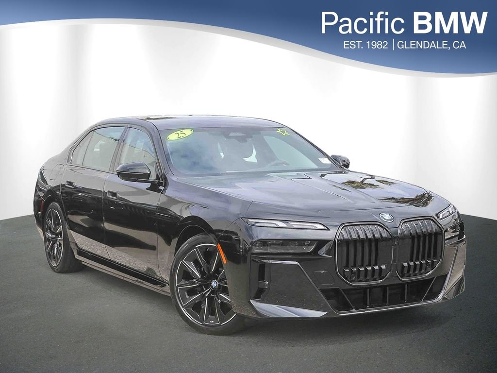 2025 BMW i7 xDrive60 Sedan's photo