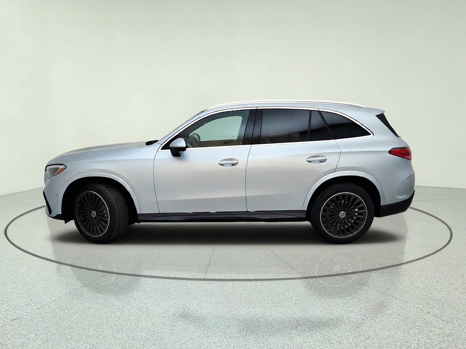 2026 Mercedes-Benz GLC Base - Photo 14