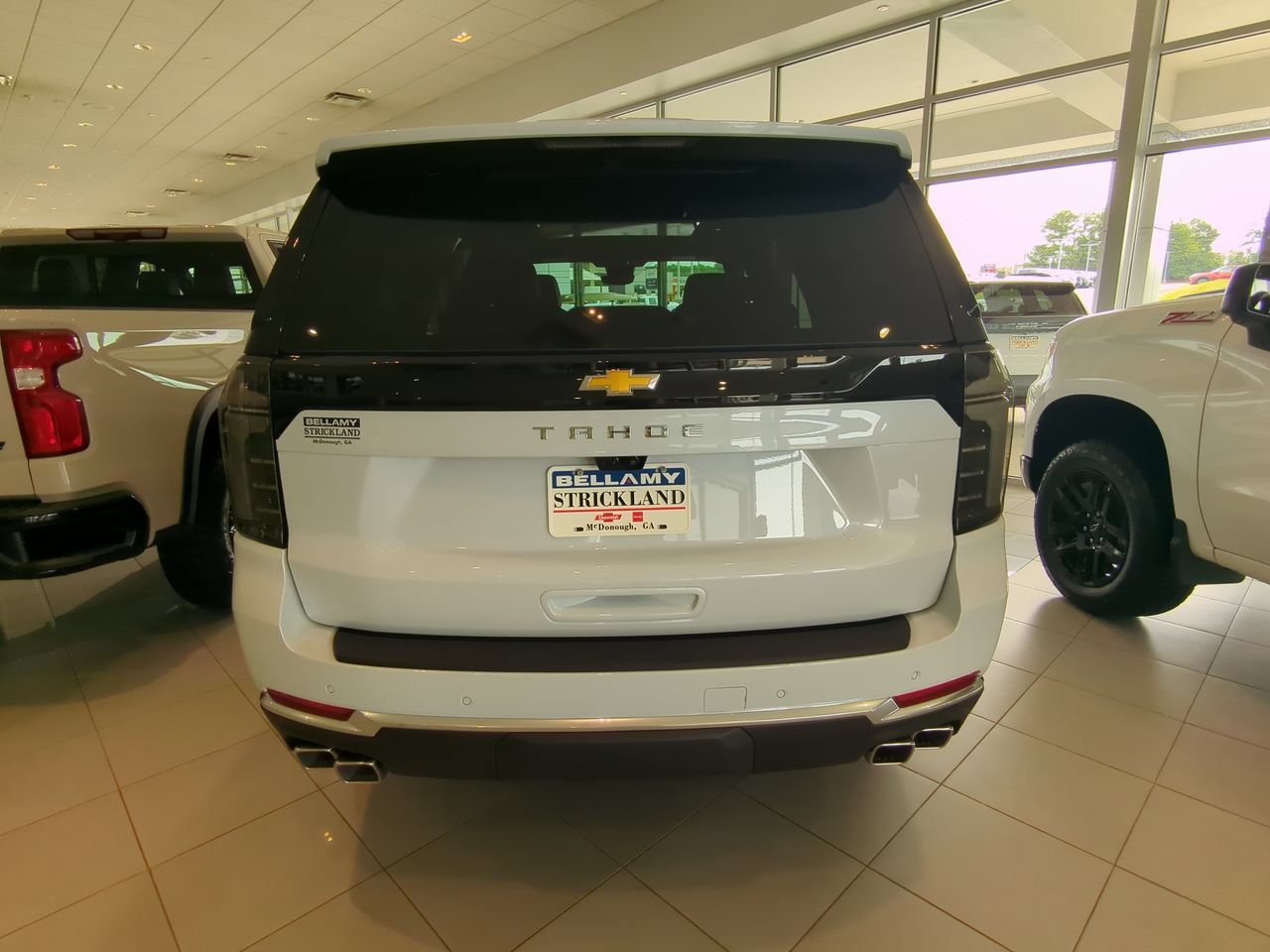 New 2026 Polar White Tricoat Chevrolet High Country image 4