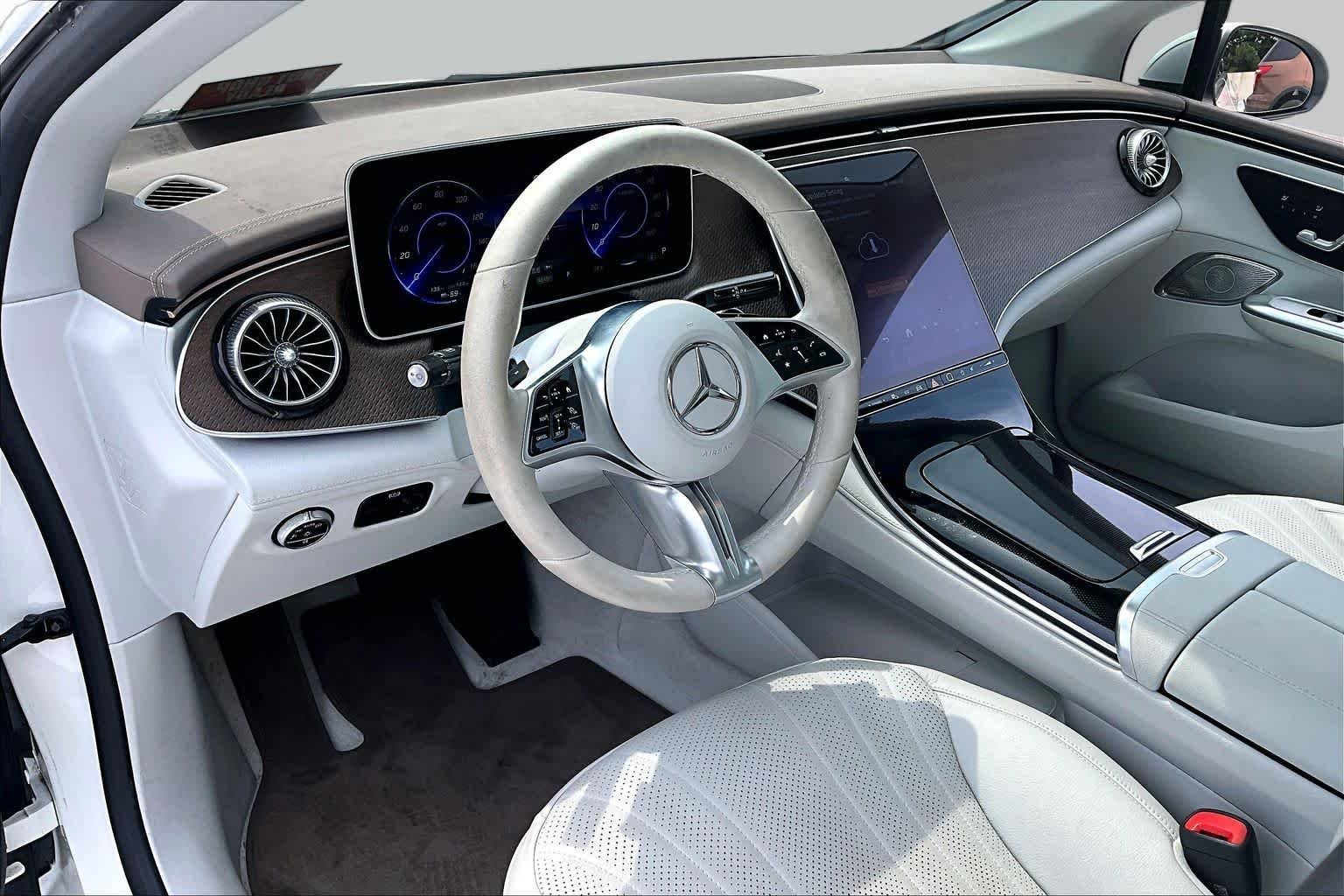 Used 2023 Polar White Mercedes-Benz EQE 500 image 17