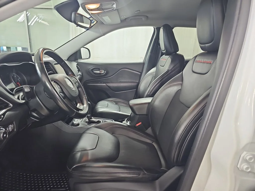 2019 Jeep Cherokee Trailhawk - Photo 18