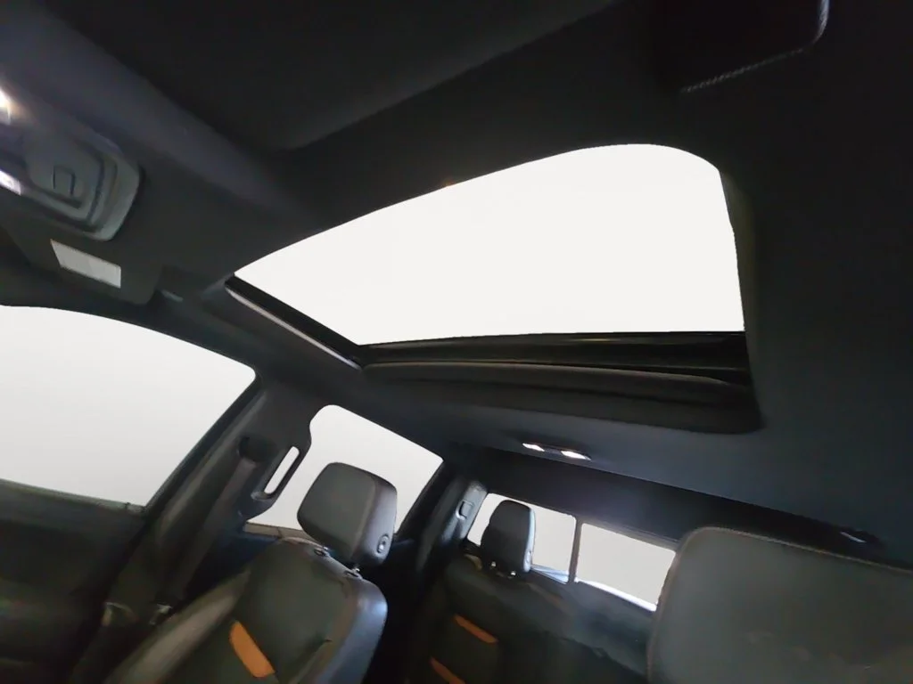 Used 2021 Black GMC AT4 image 17
