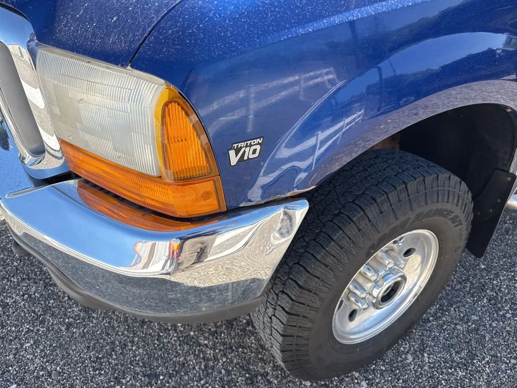Used 1999 Deep Wedgewood Blue Clearcoat Metallic Ford XL image 5