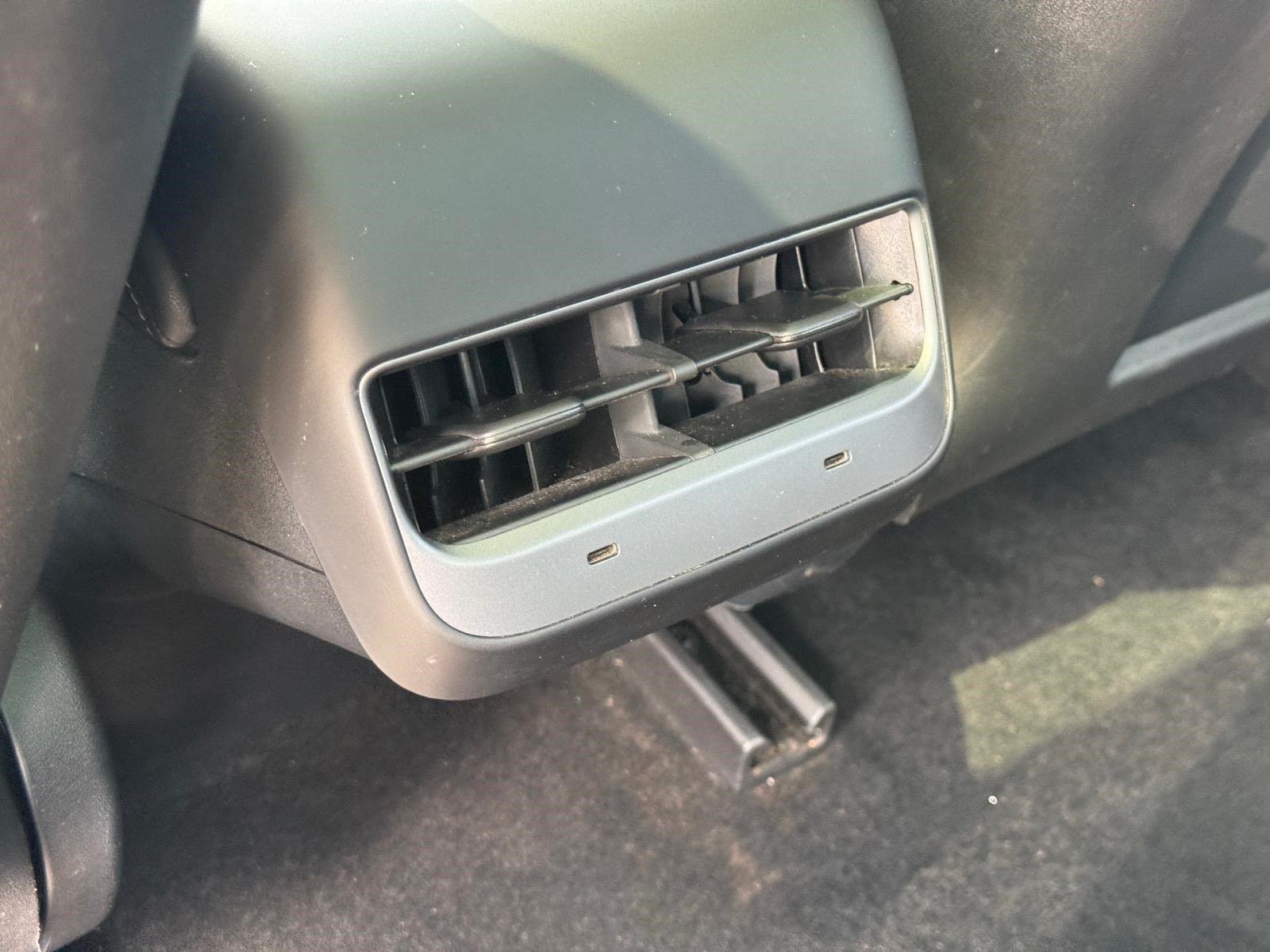 2022 Tesla Model 3 Long Range - Photo 15