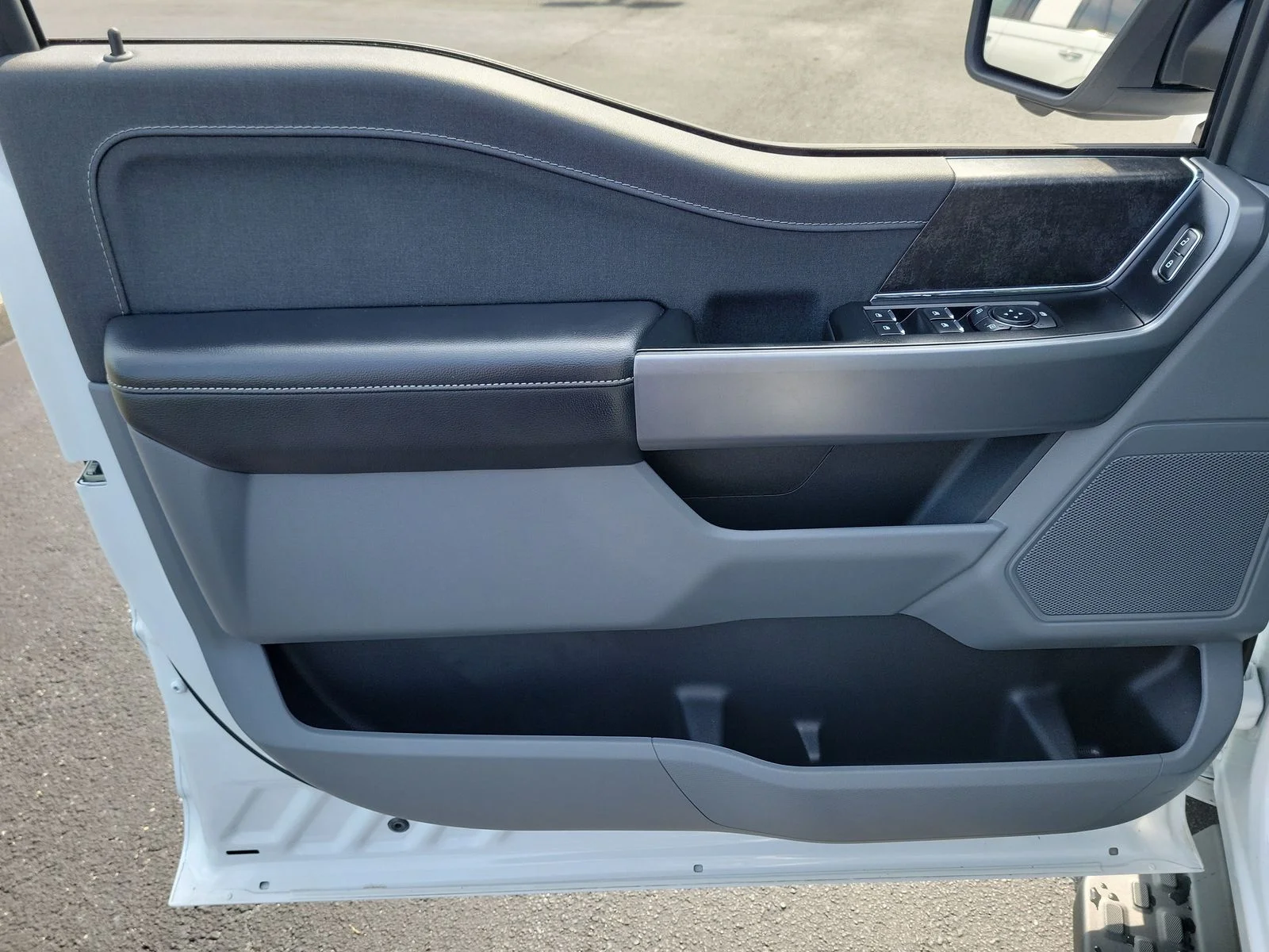 Certified Used 2025 White Ford XLT image 14