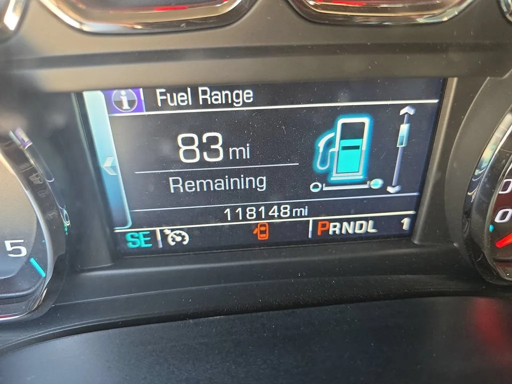 Used 2018 SUMMIT WHITE Chevrolet LTZ image 20