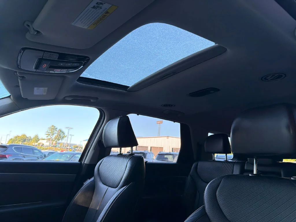 Used 2023 Red Hyundai SEL image 33