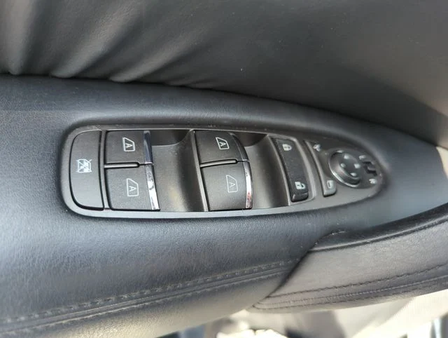 Used 2023 Gray Nissan SL image 33