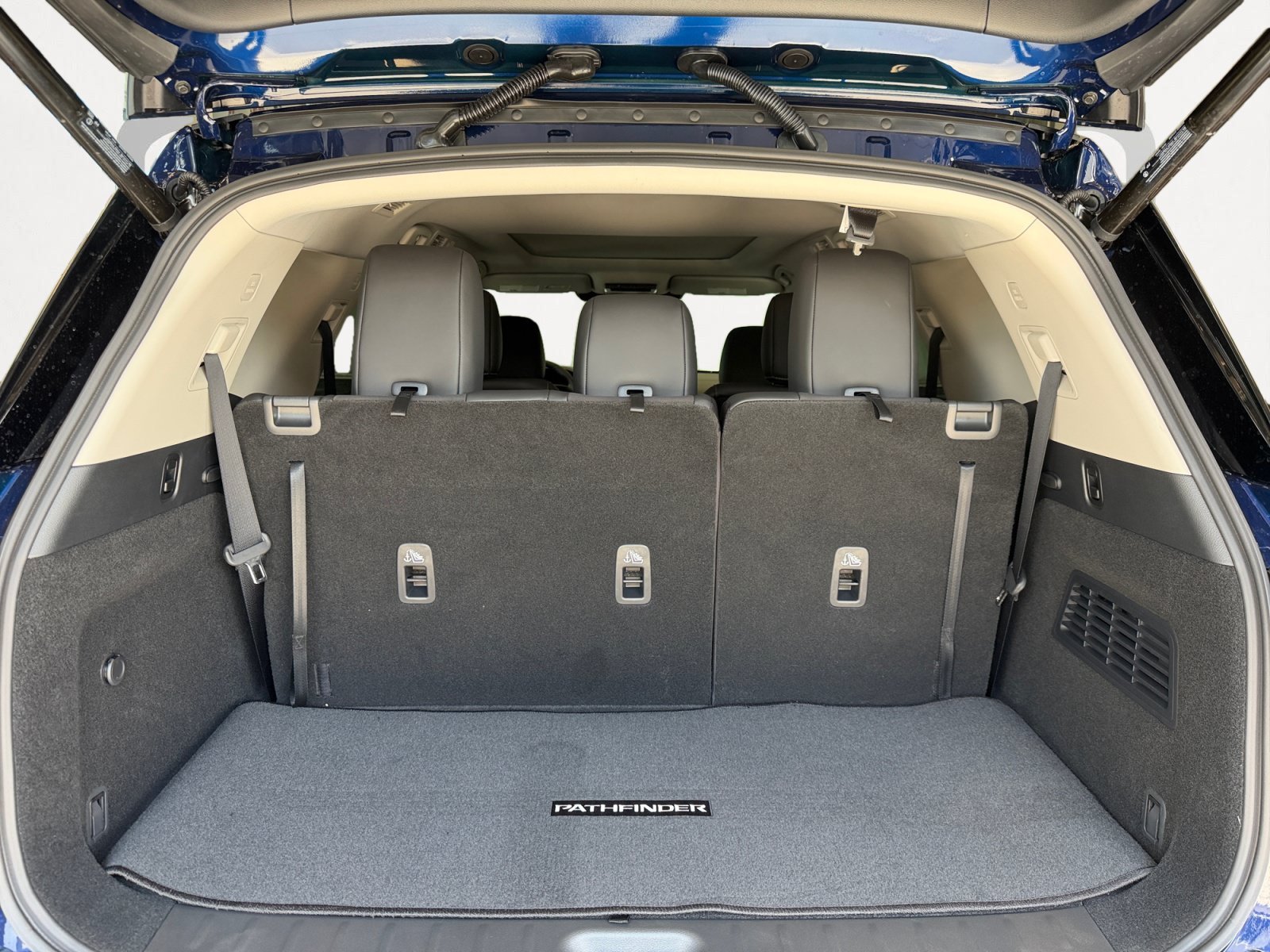 New 2026 Deep Ocean Blue Pearl Nissan SL image 13
