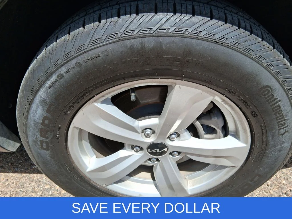 Used 2026 White Kia LX image 8
