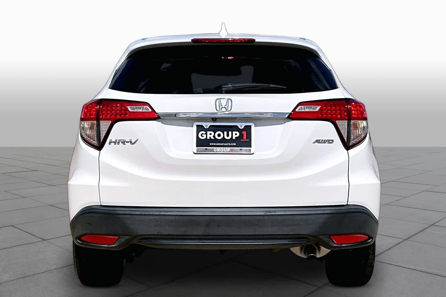 Used 2021 Platinum White Pearl Honda LX image 5