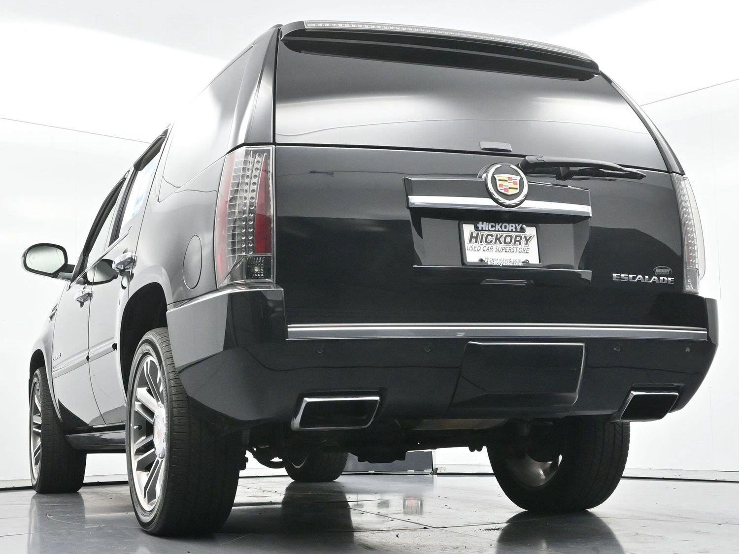 Used 2013 Black Raven Cadillac Premium image 55