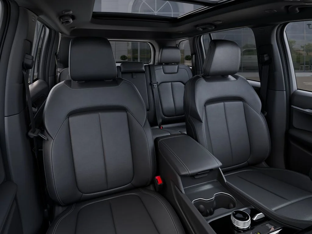 New 2025 Bright White Clear-Coat Exterior Paint Jeep Limited image 17