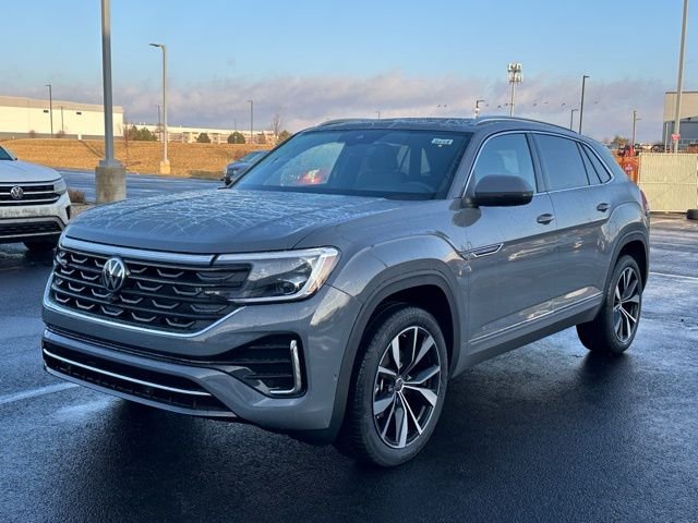 New 2026 Pure Gray Volkswagen 2.0T SEL Premium R-Line image 3