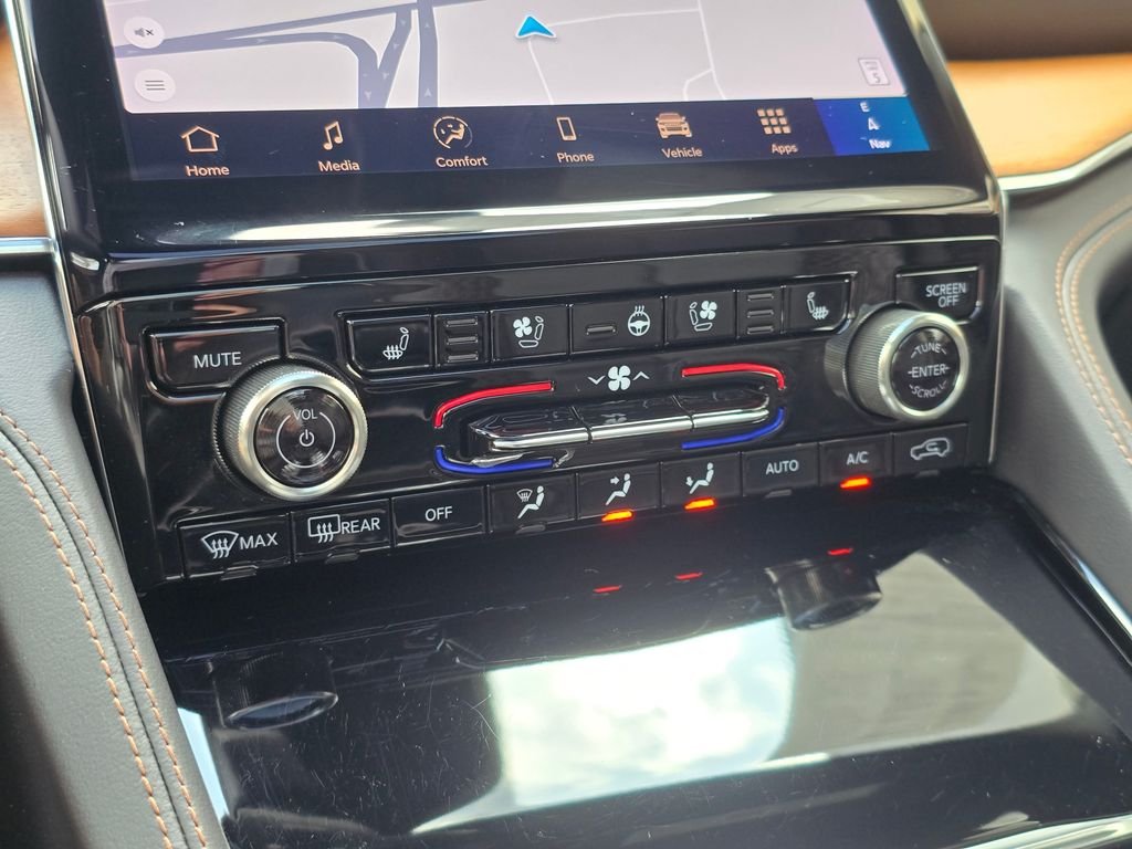 Used 2025 Red Jeep Summit image 28