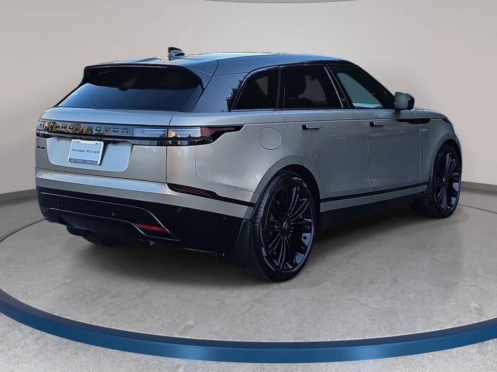 New 2026 Batumi Gold LAND ROVER Dynamic SE image 5