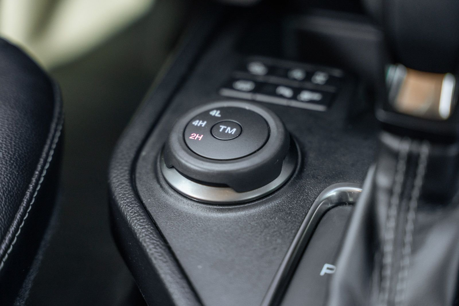 Used 2023 Green Ford Lariat image 37