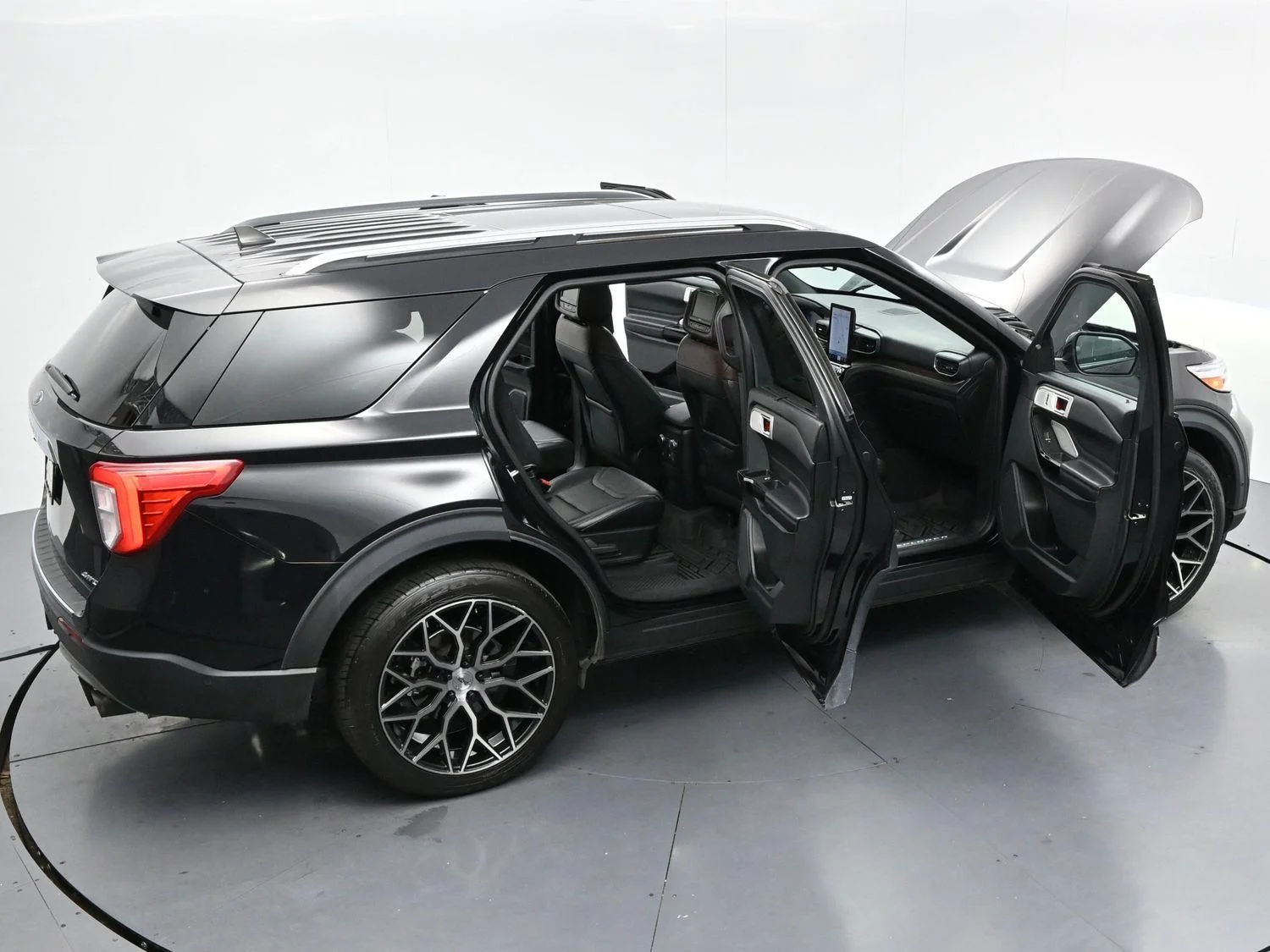 Used 2022 Agate Black Ford Platinum image 40