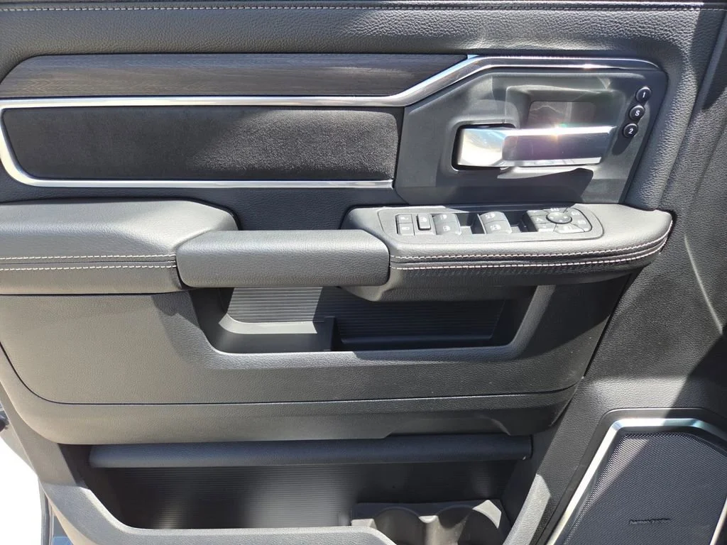 New 2026 Ceramic Gray Clear-Coat Exterior Paint RAM Laramie image 28