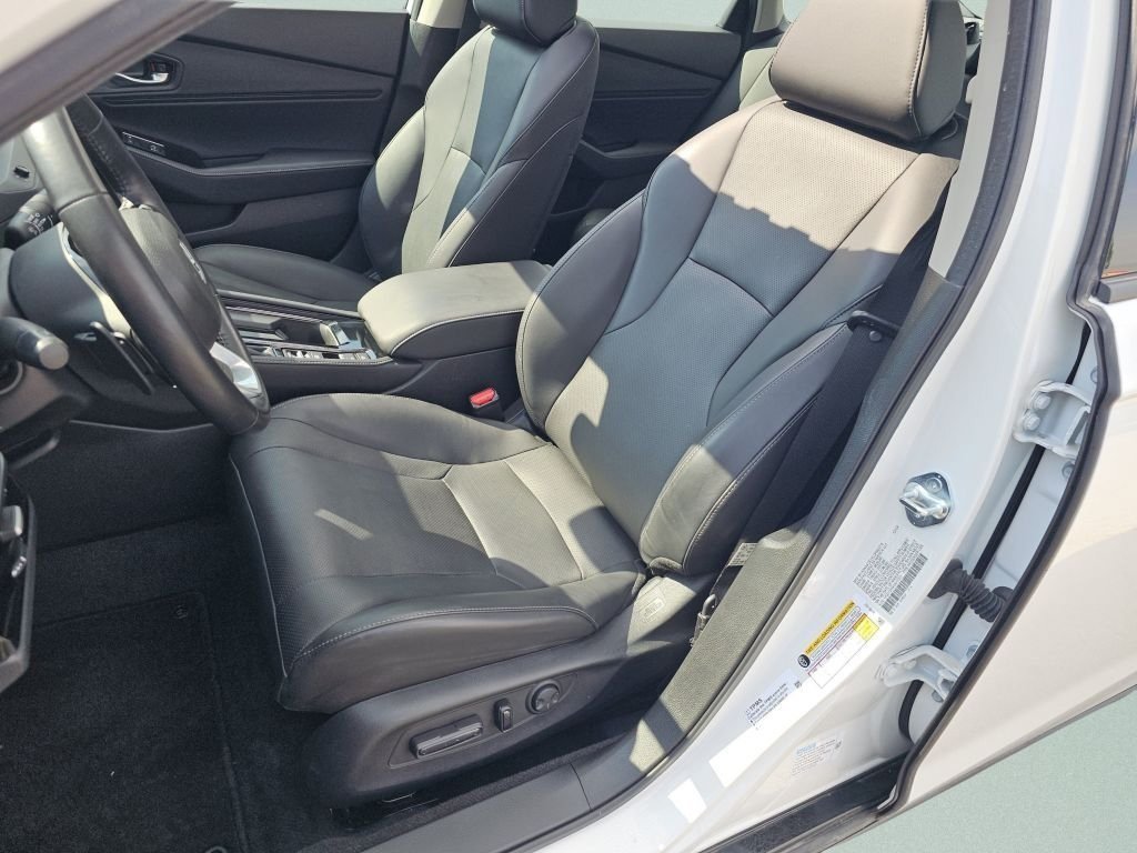 Certified Used 2025 Platinum White Pearl Honda HYBRID TOURING image 45