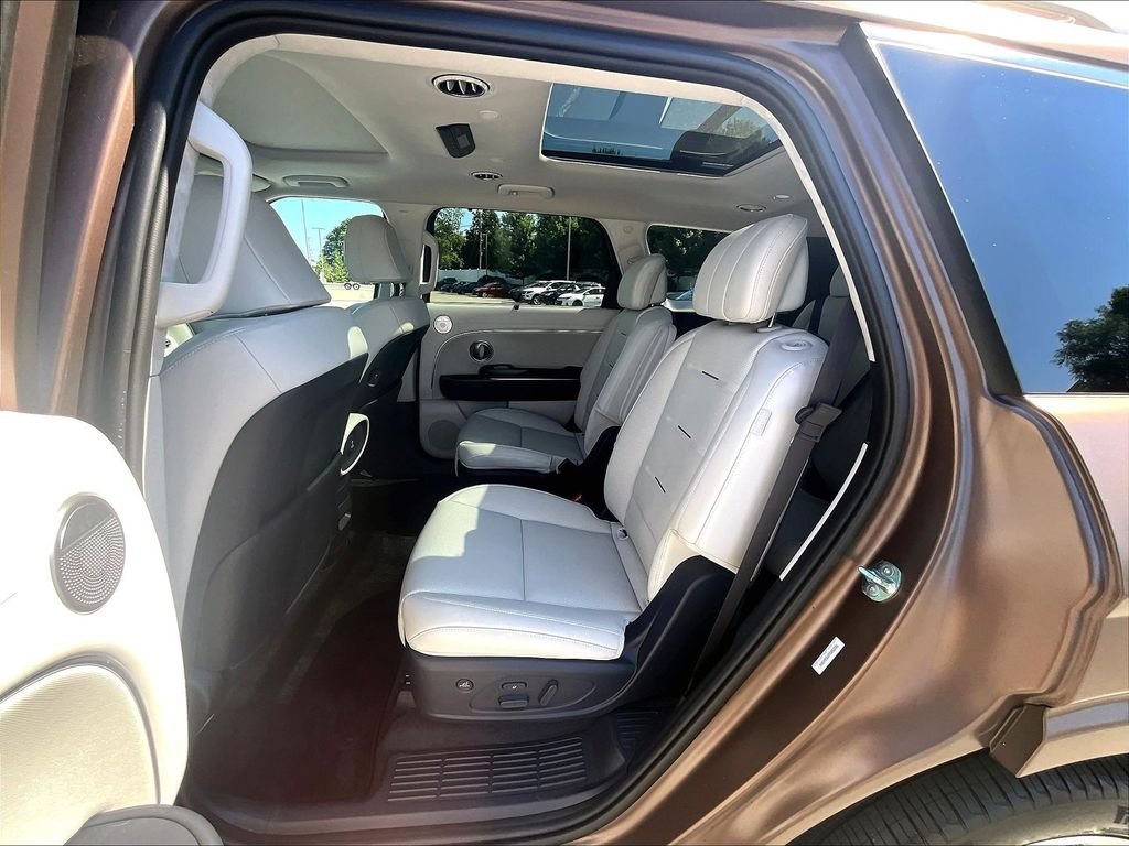Used 2026 Brown Hyundai Calligraphy image 15