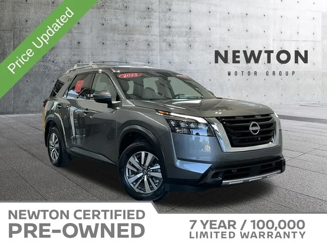2025 Nissan Pathfinder SL