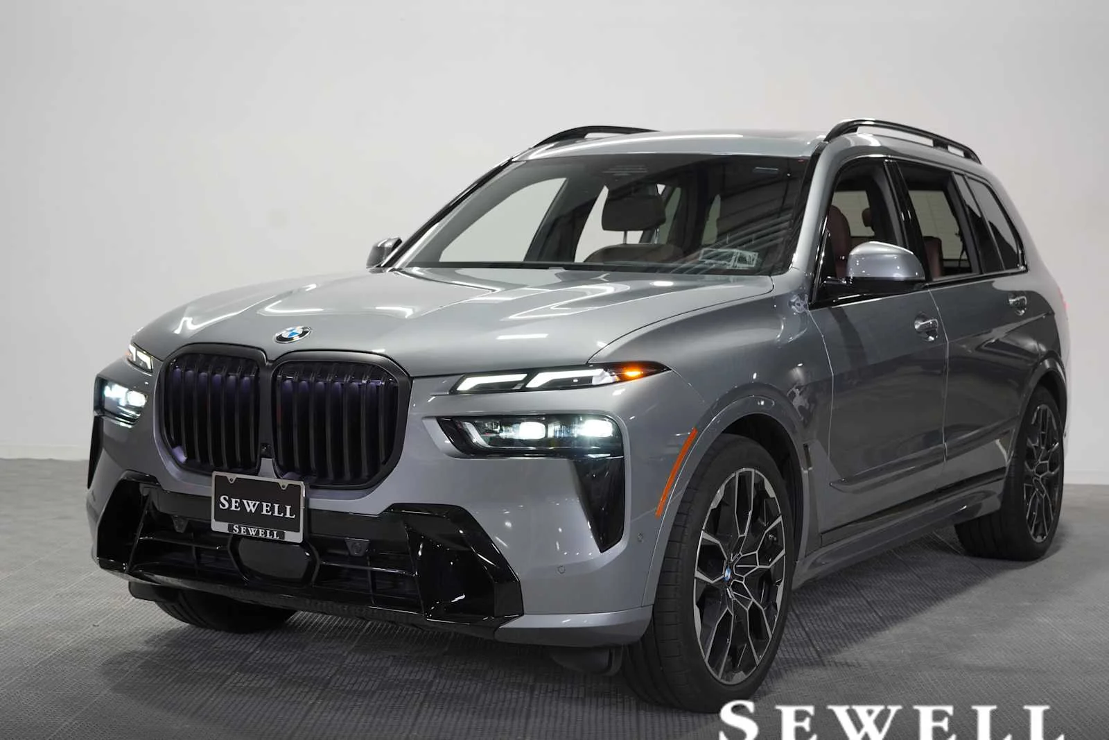 2025 BMW X7 xDrive40i's photo