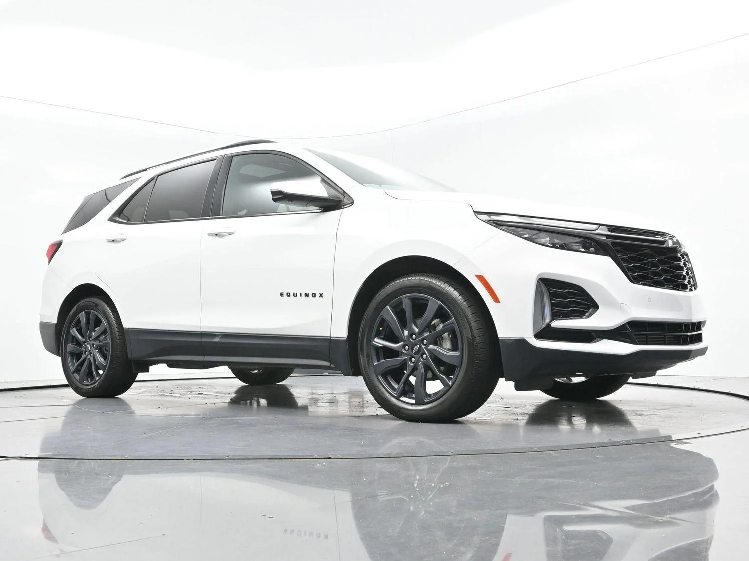 Used 2024 Summit White Chevrolet RS image 42