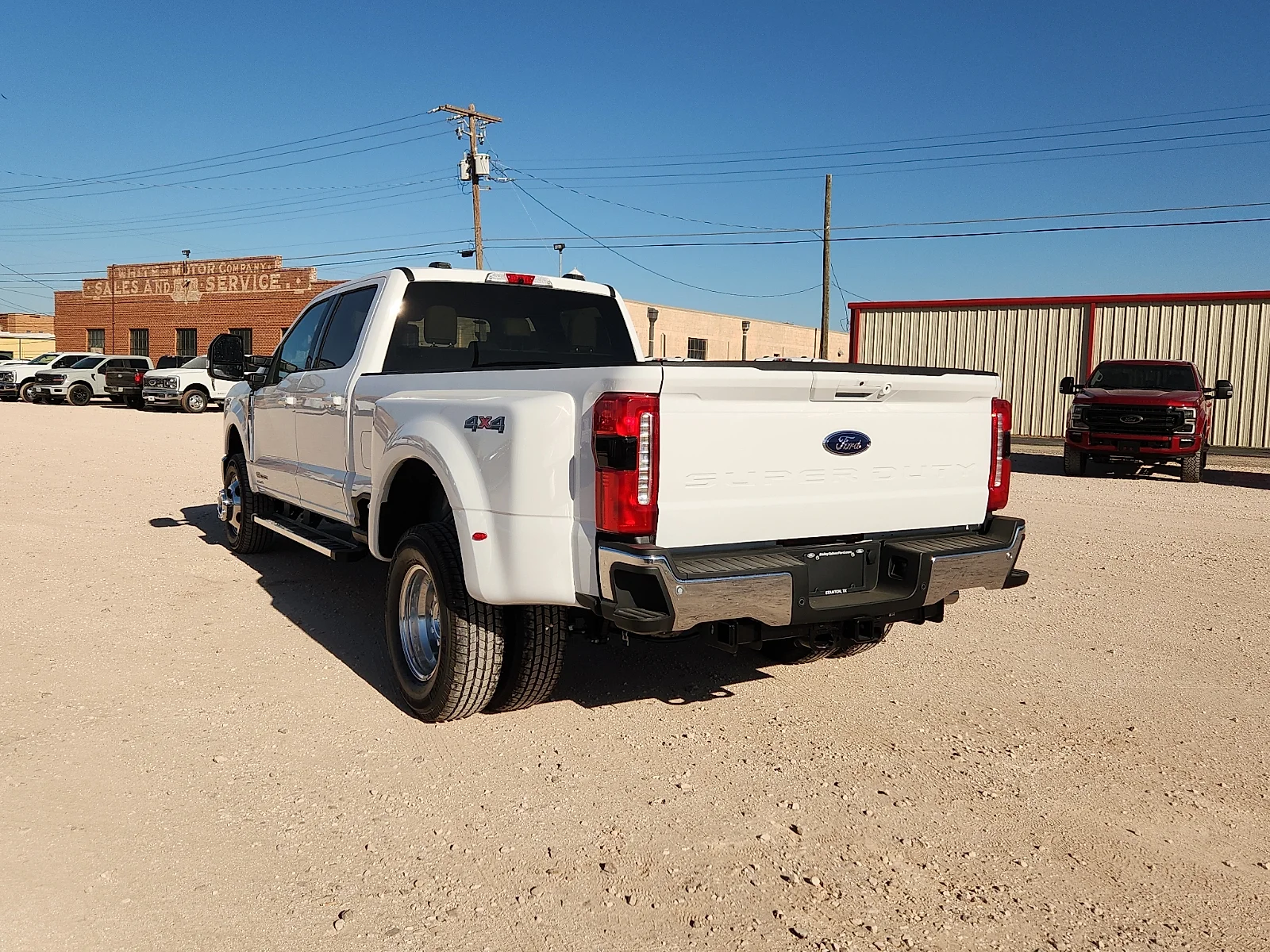 New 2026 Oxford White Ford Lariat image 5