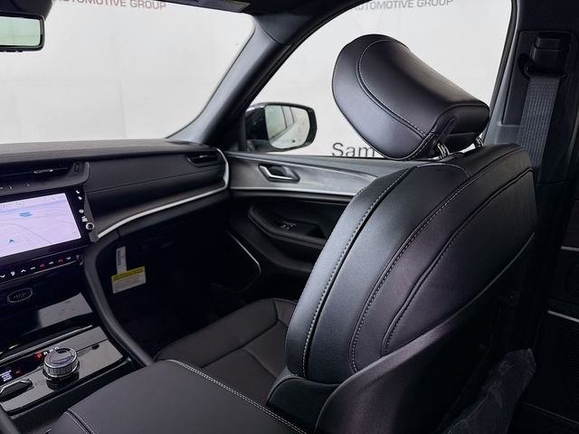 New 2026 Bright White Clear-Coat Exterior Paint Jeep Limited Reserve image 24