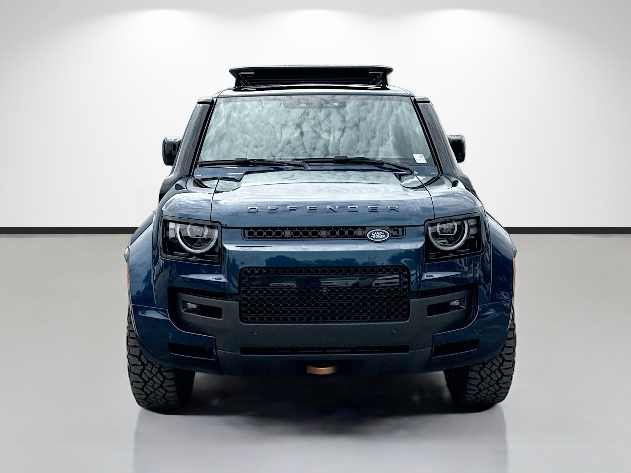 New 2026 Sargasso Blue Land Rover OCTA image 8