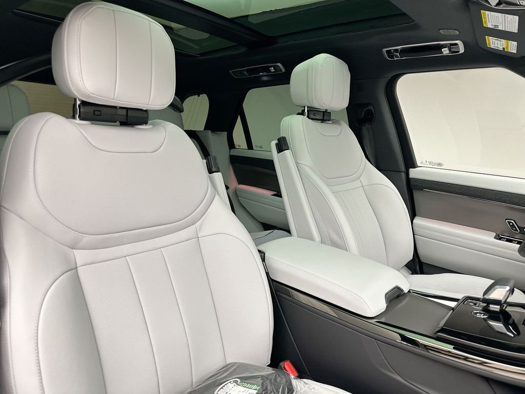 New 2026 Firenze Red Land Rover SE image 14