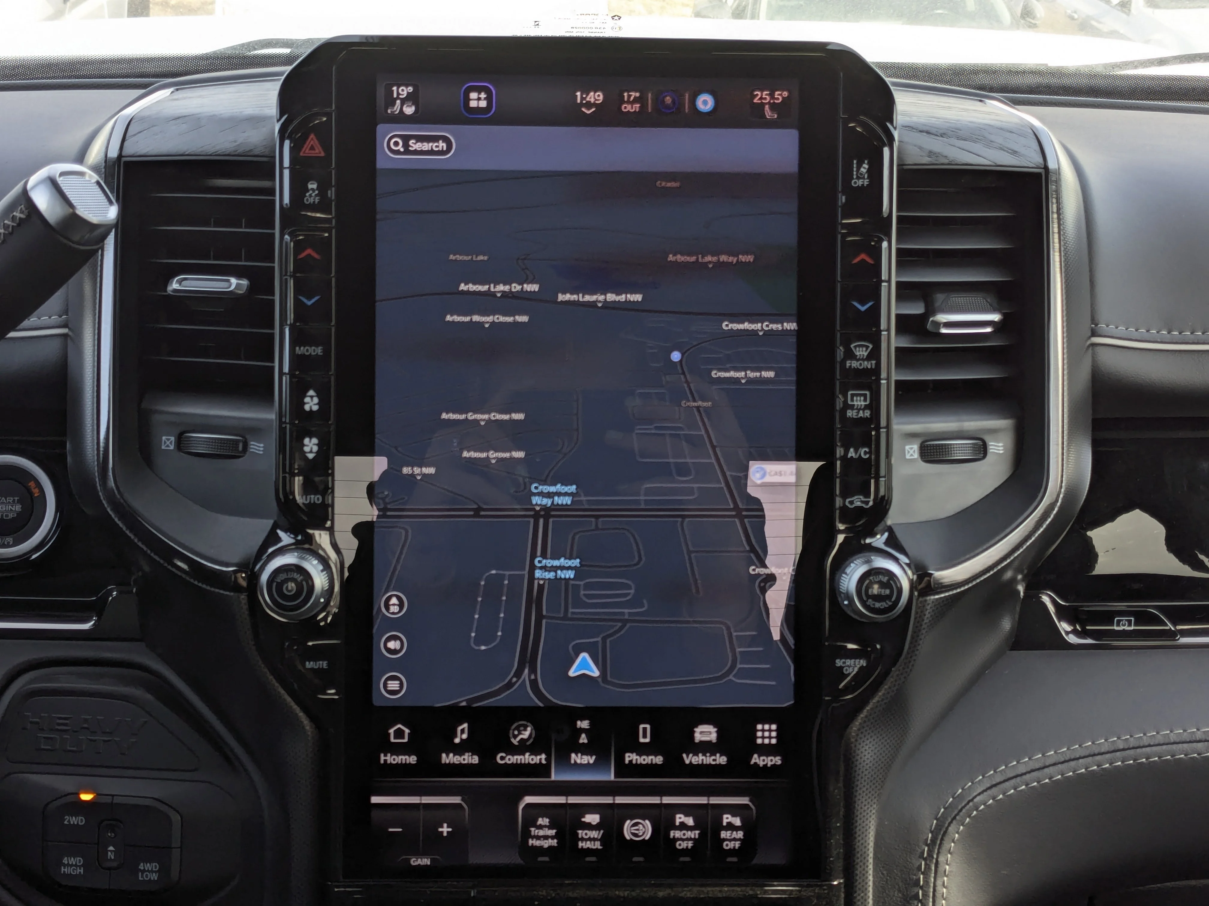 New 2026 White RAM Limited - CUMMINS DIESEL  NIGHT ED.  LEVEL 1 & TOW GRP  DIGITAL REARVIEW MIRROR  SUNROOF image 24