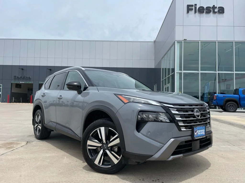 2024 Nissan Rogue SL AWD's photo