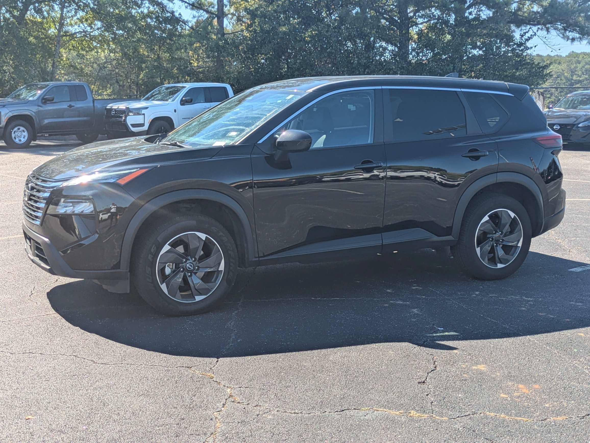 Used 2025 Black Nissan SV image 7