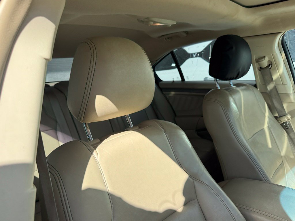 Used 2013 White Platinum Clearcoat Metallic Ford SEL image 16