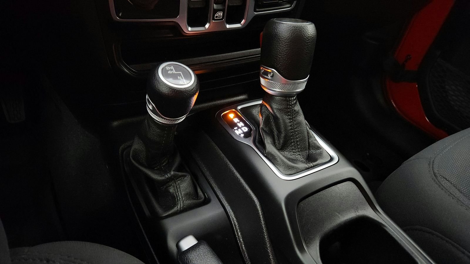 Used 2023 Red Jeep Sport image 29