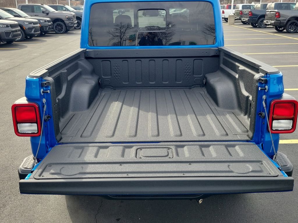 New 2026 Hydro Blue Pearlcoat Jeep Sahara image 6