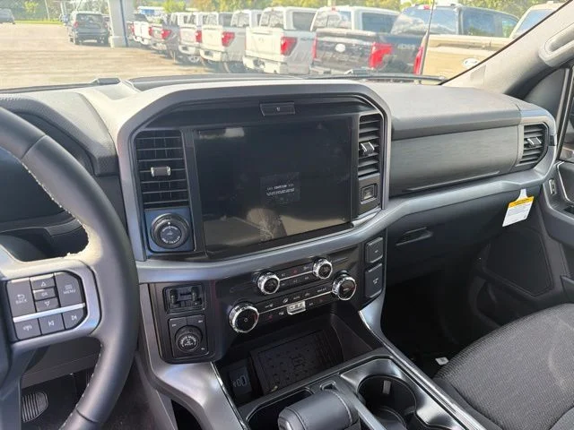 New 2026 Ruby Red Metallic Tinted Clearcoat Ford XLT image 27