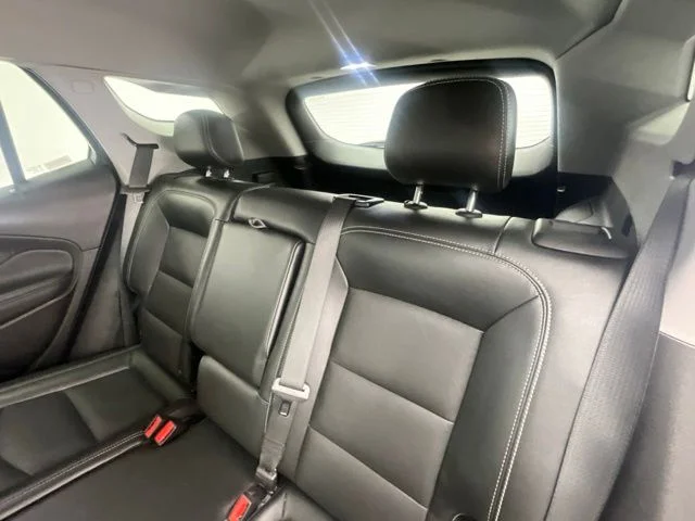 Used 2024 Silver GMC SLT image 6