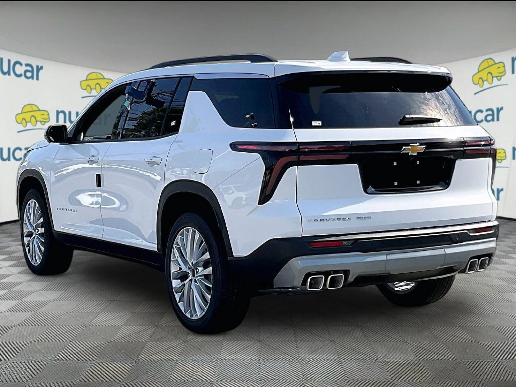 2027 Chevrolet Traverse LT - Photo 5